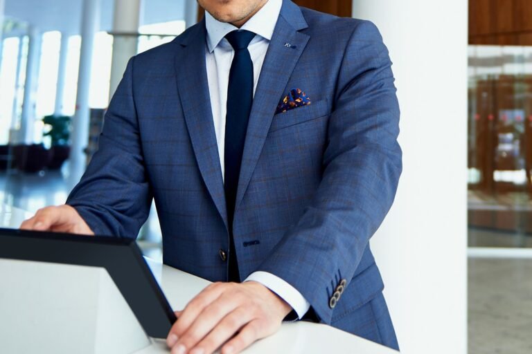 What Are The Advantages Of Unstaffed Reception Areas?