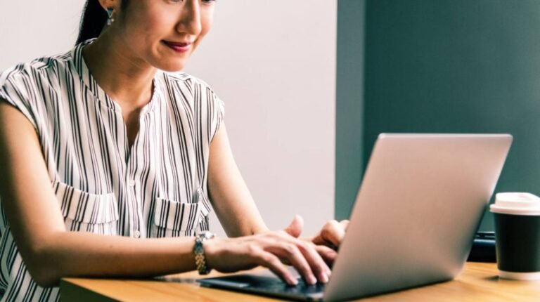 Business Models Now Consider Custom E-Learning Content As Pivotal; Know Why?